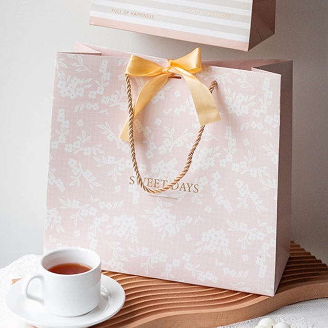 Custom Printed Fancy Floral Paper Bags Cardboard Shopping Paper Bag Gift Bags For Small Business